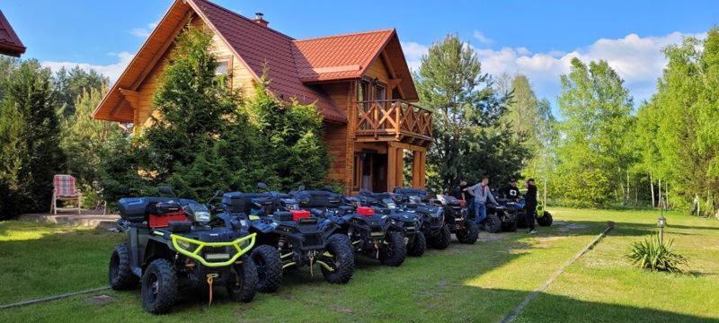 ホテル Osrodek Wypoczynkowy Ranczo オクニンカ エクステリア 写真
